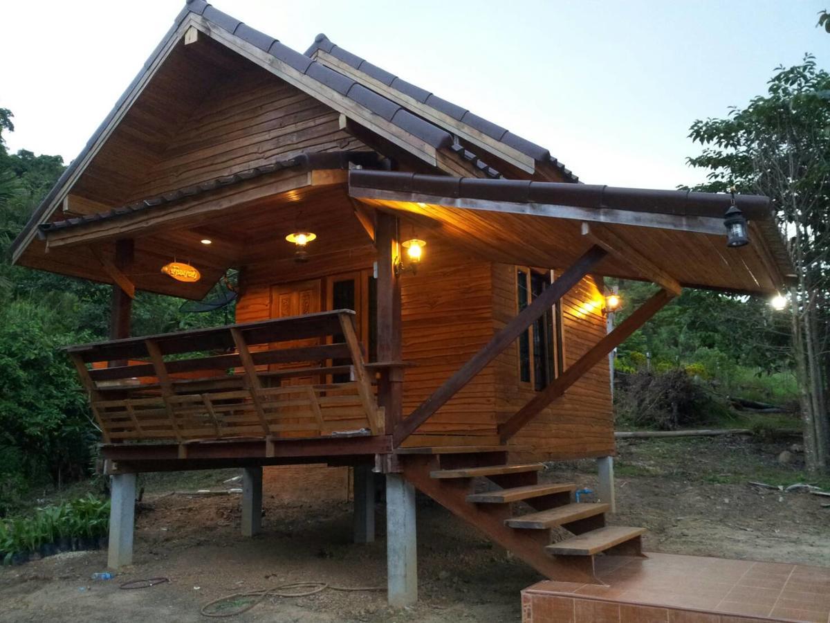 Hotel Baan Kaset Bandit Amphoe Amphoe Khao Kho Exterior foto